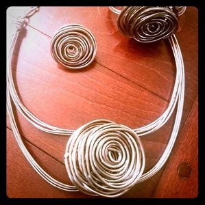 Wrapped wire necklace set